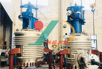 平板式過(guò)濾洗滌干燥三合一